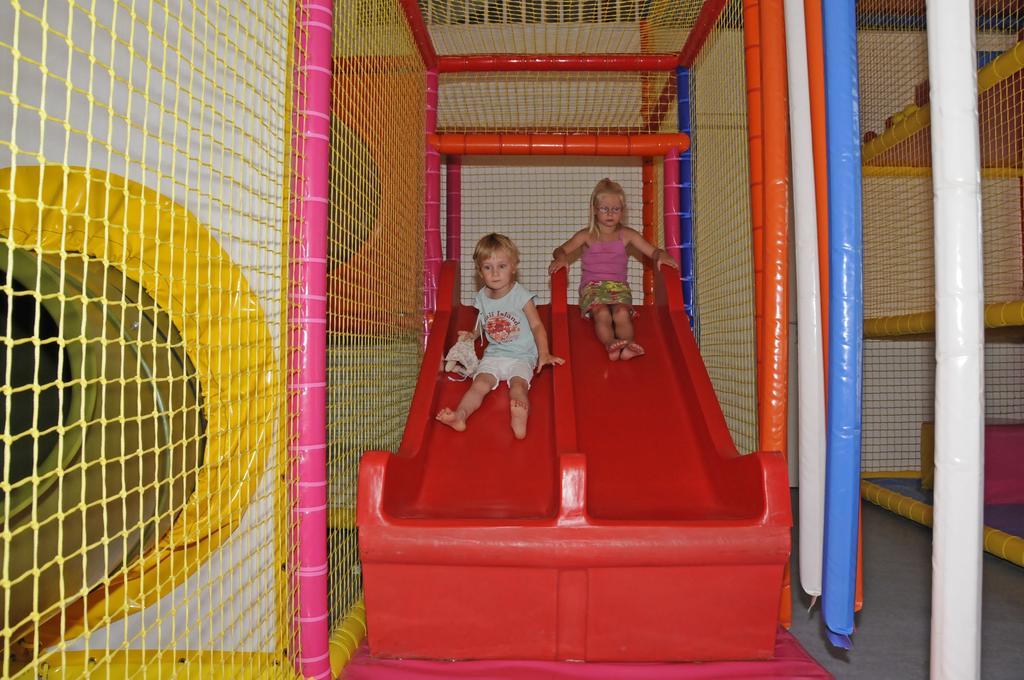 Camping Het Wieskamp Henxel 外观 照片
